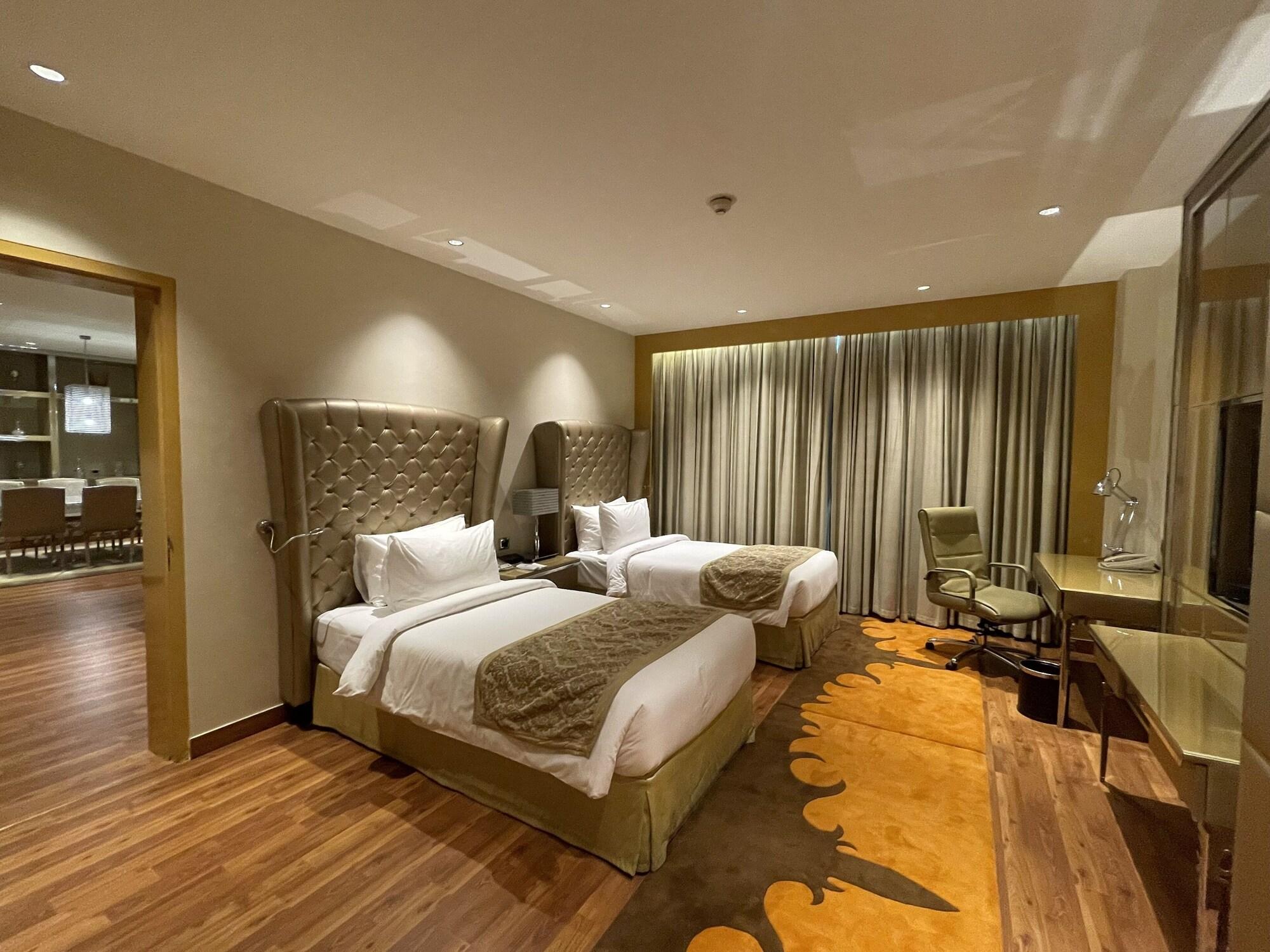 Radisson Blu New Paschim Vihar
