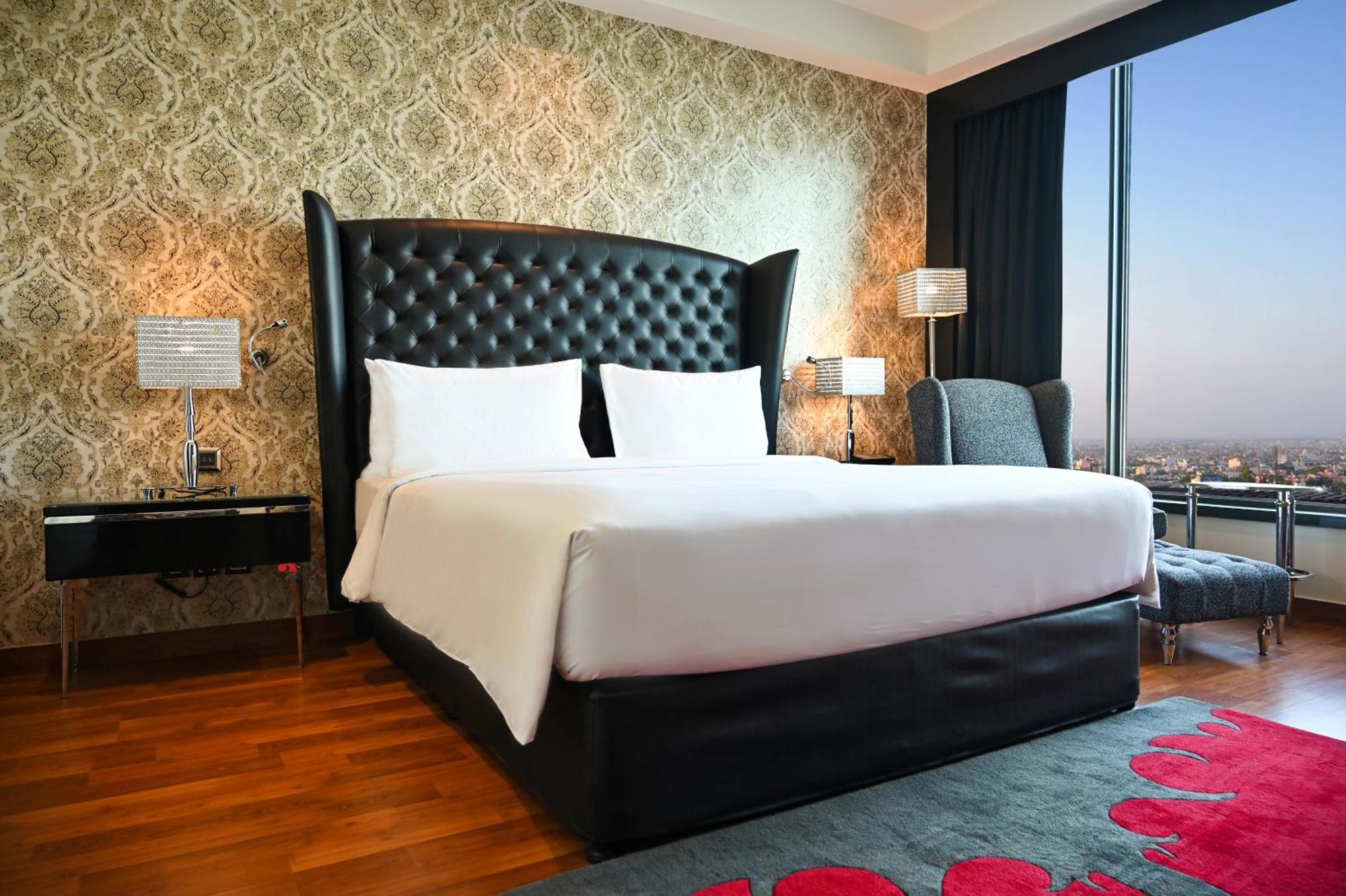 Radisson Blu New Paschim Vihar 5*