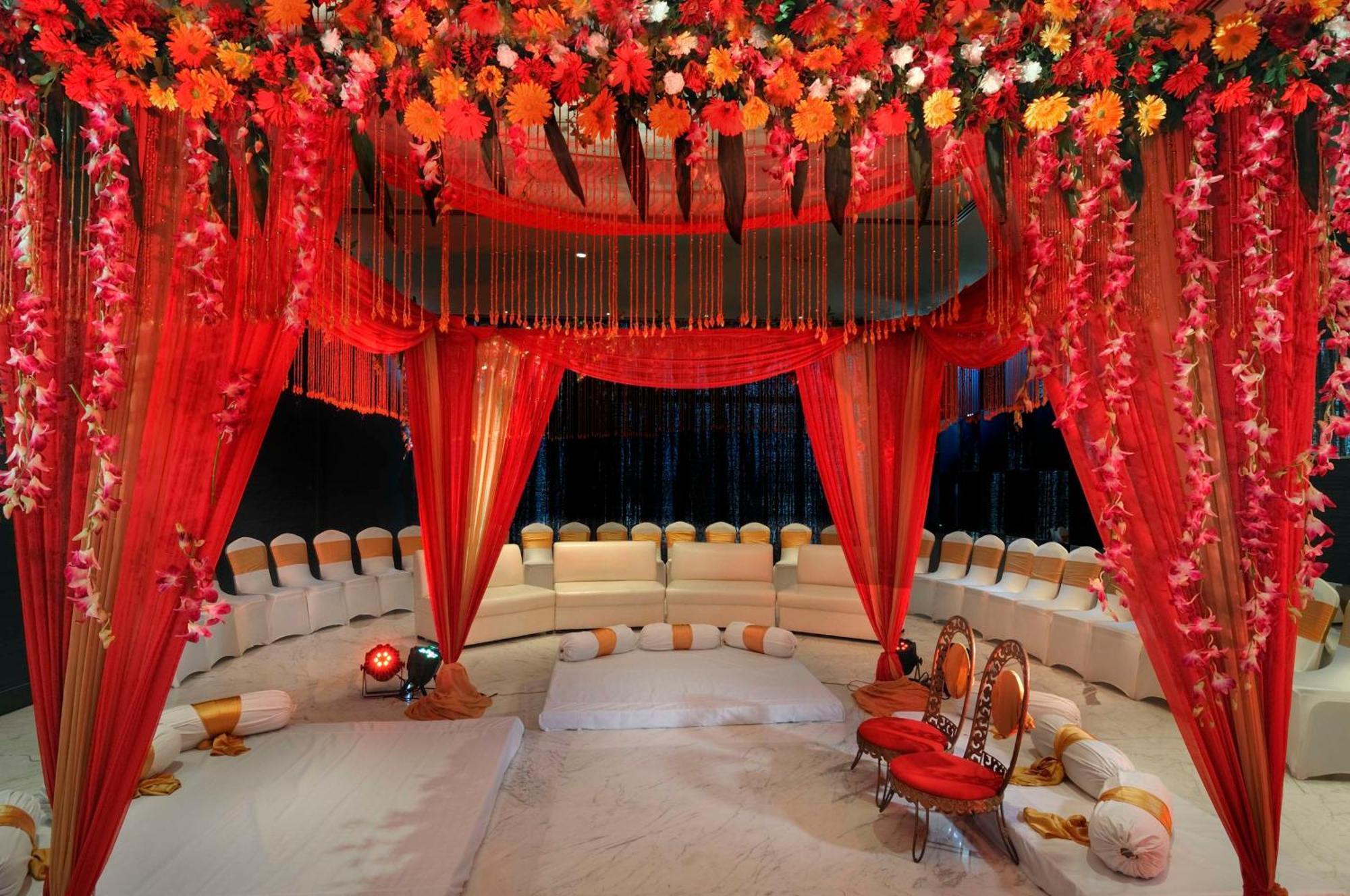 Radisson Blu New Paschim Vihar 5*