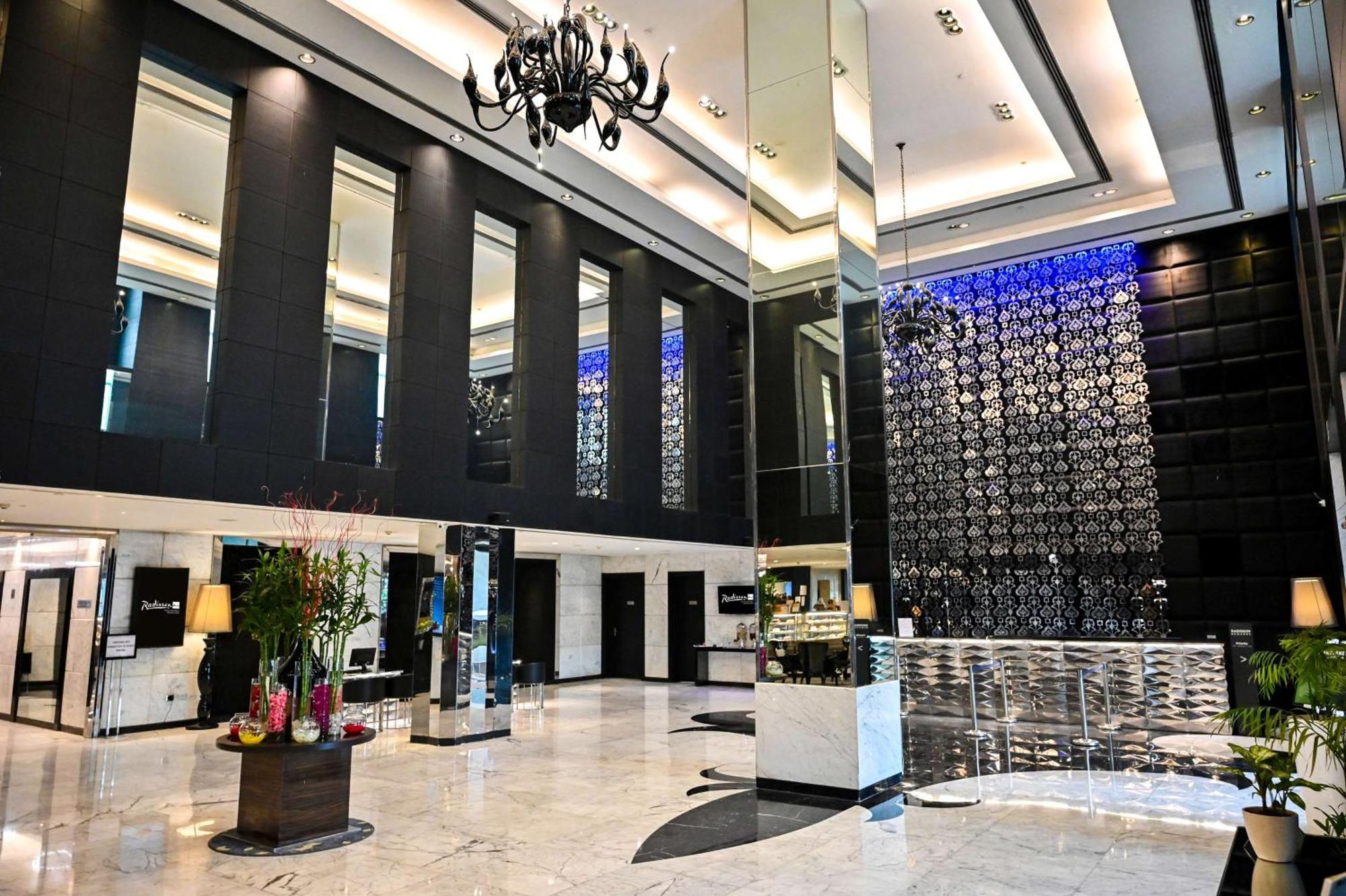 Radisson Blu New Paschim Vihar