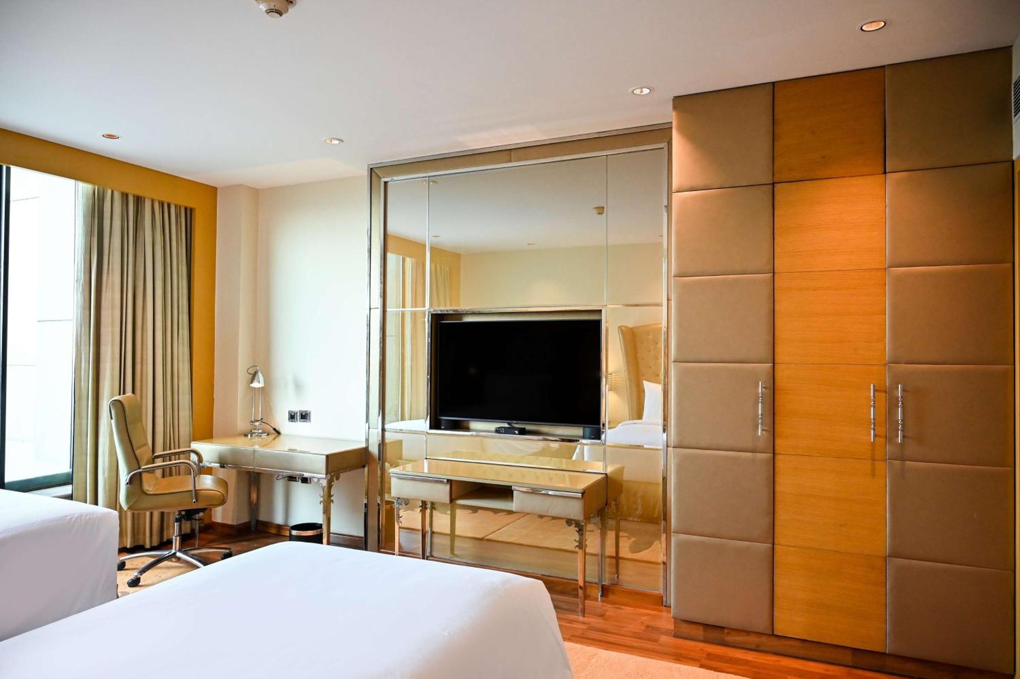 Radisson Blu New Paschim Vihar