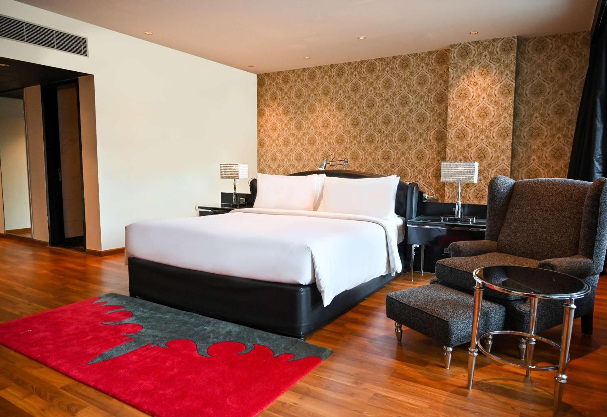 Hotel Radisson Blu New Paschim Vihar 5*