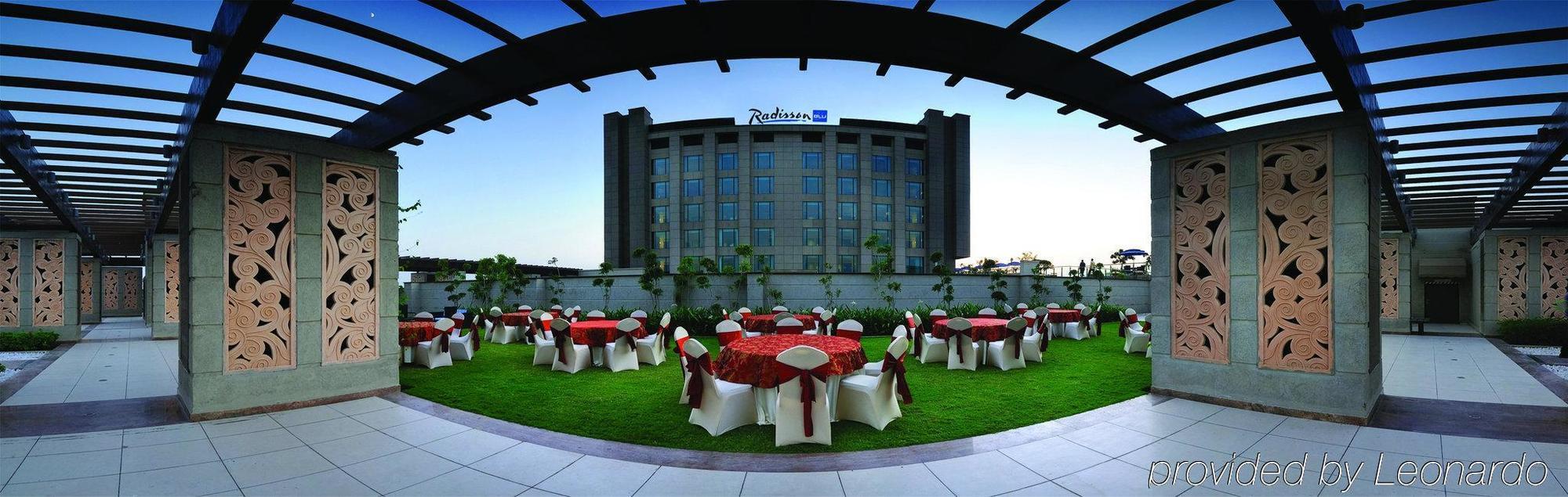 Radisson Blu New Paschim Vihar Hotel 5*
